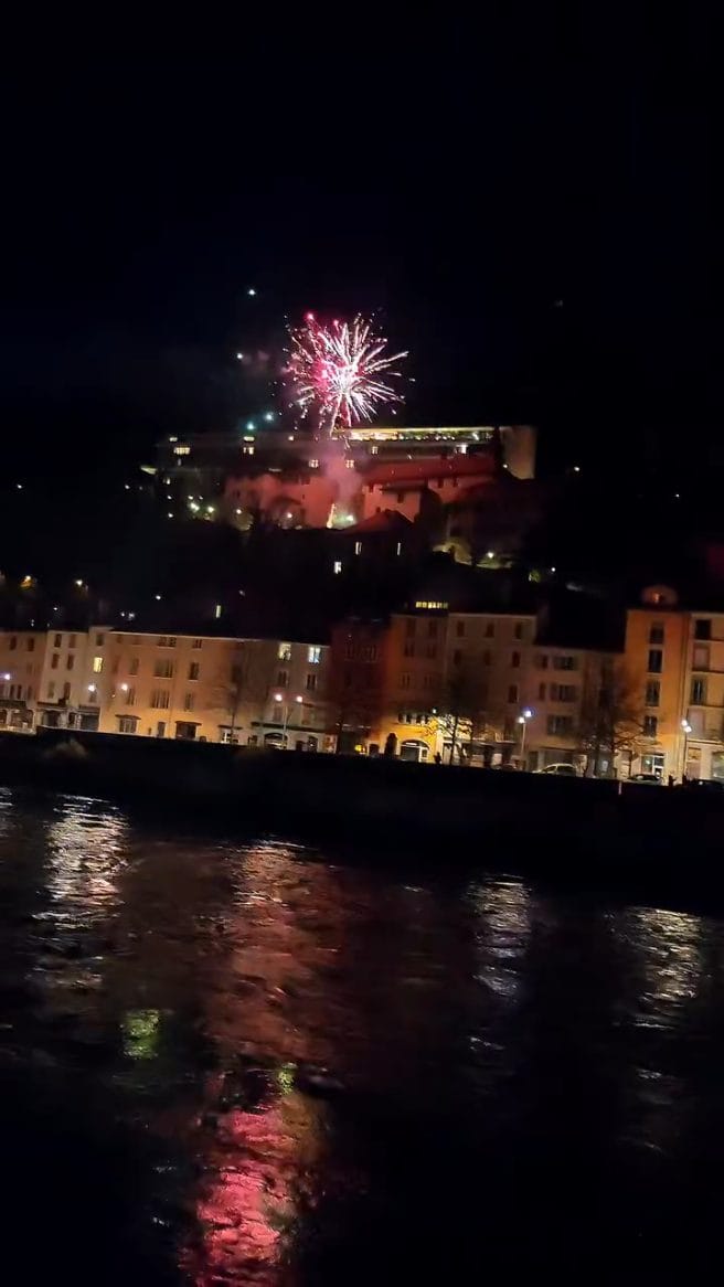 Post 3 by Memi on Instagram (video)