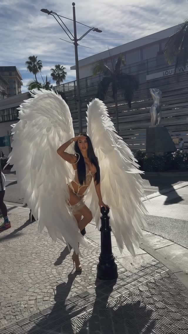 Post 10 by Beauty | Fashion | Modelz 💍💎💋 on Instagram (video)