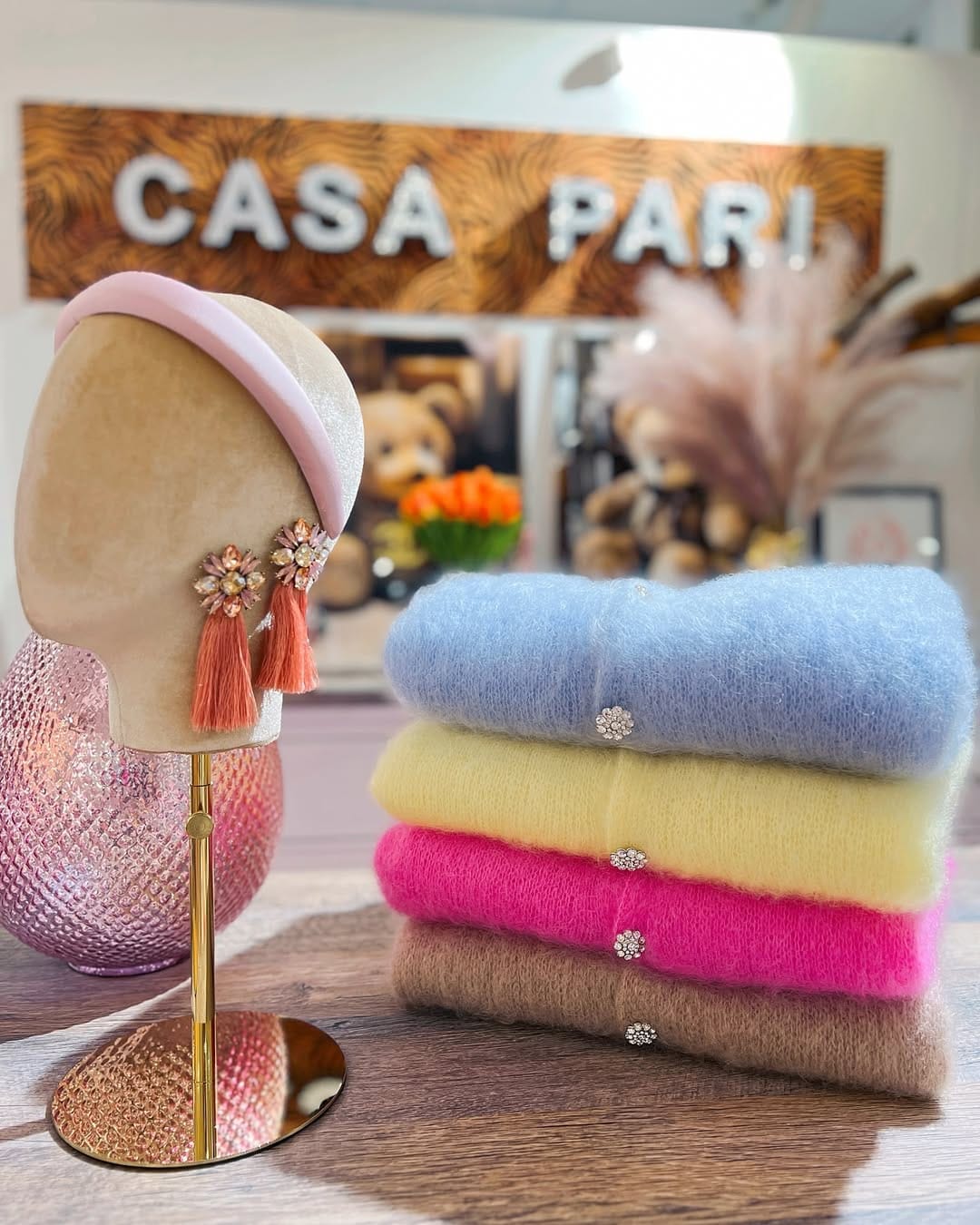 Post 10 by 𝐂𝐀𝐒𝐀 𝐏𝐀𝐑𝐈® Fashion & Jewelry Boutique on Instagram (image)