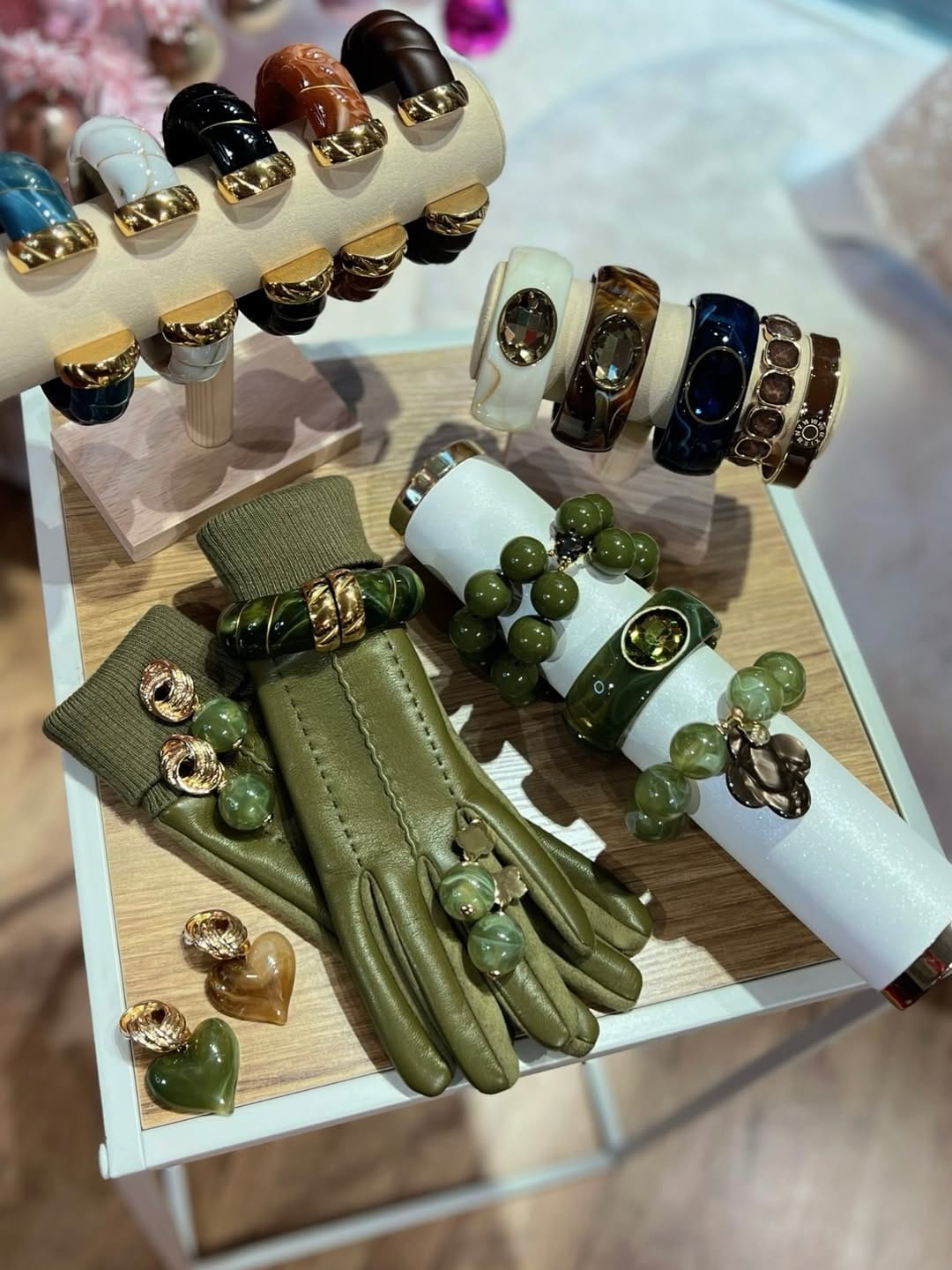 Post 1 by 𝐂𝐀𝐒𝐀 𝐏𝐀𝐑𝐈® Fashion & Jewelry Boutique on Instagram (image)