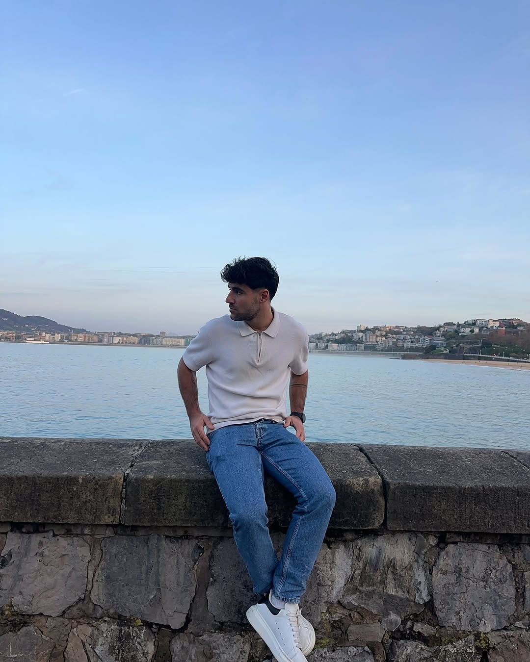 Post 9 by Eneko Eizmendi on Instagram (carousel)