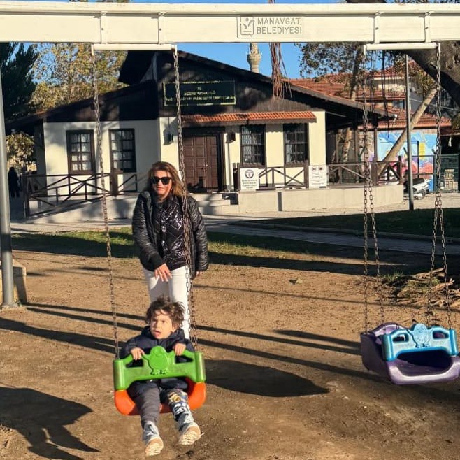Post 10 by Dilek Toksoy on Instagram (image)