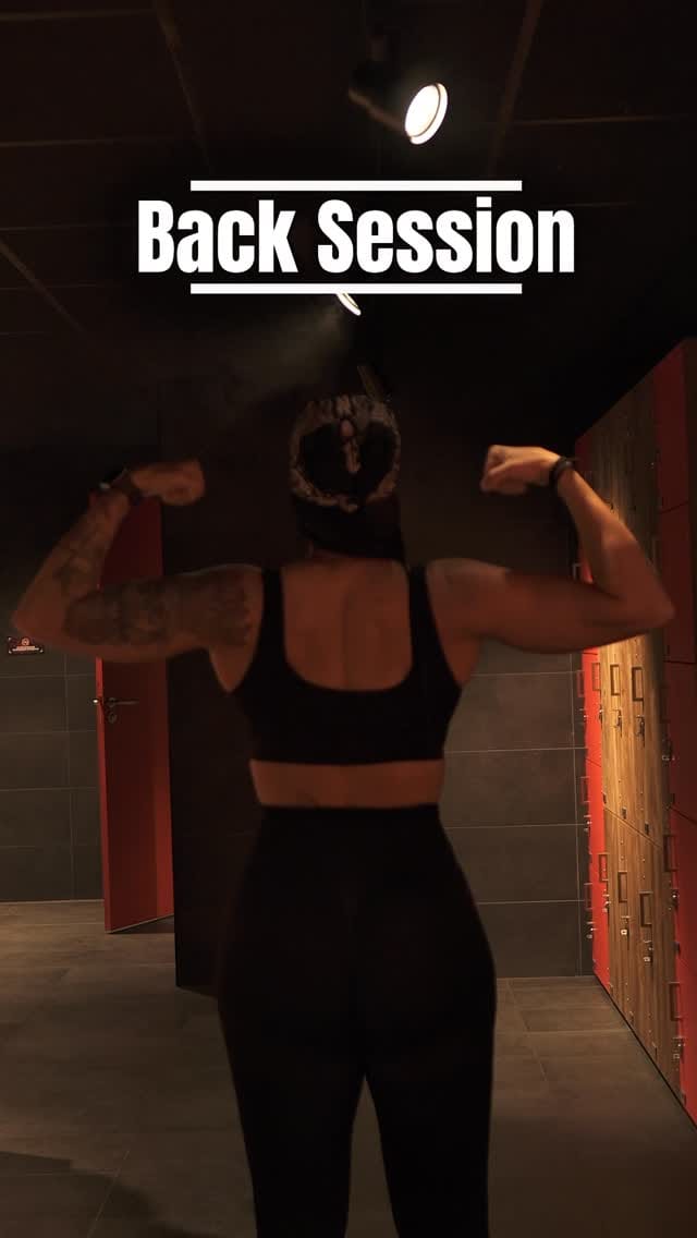 Post 3 by Sia Monica Belâa † on Instagram (video)