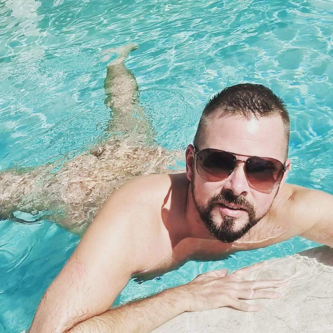 Post 10 by Chris on Instagram (image)