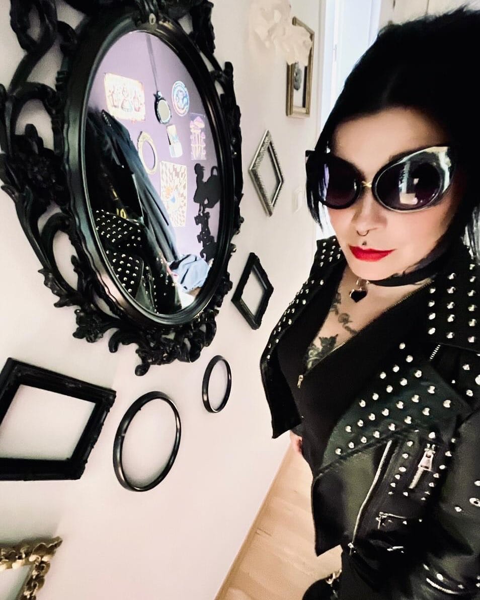 Post 5 by Lola Las Vegas on Instagram (carousel)