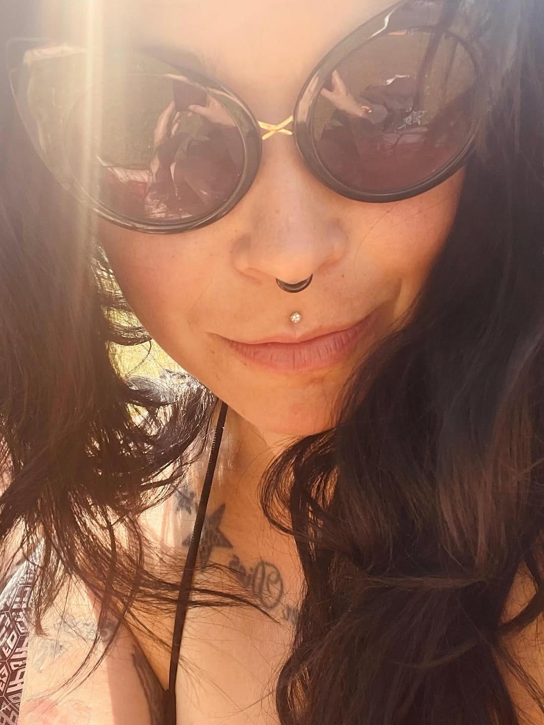 Post 4 by Lola Las Vegas on Instagram (image)