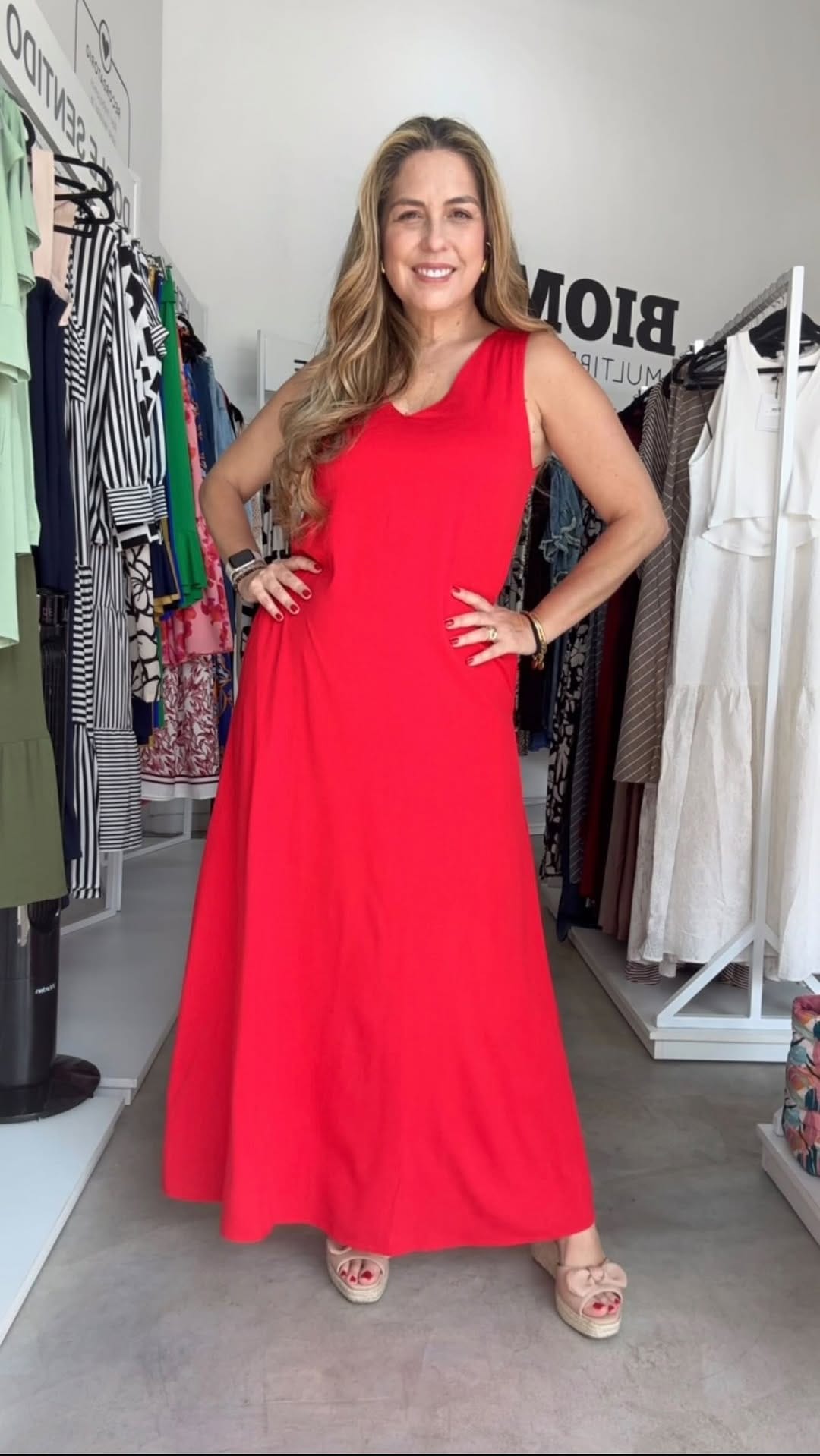 Post 10 by Biombo Multibrand Store on Instagram (video)