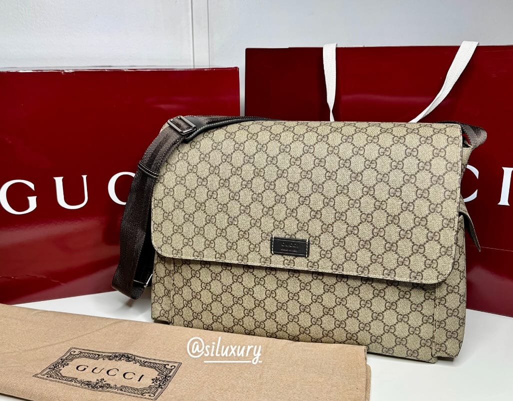 Post 1 by SAC DE LUXE ✨ on Instagram (image)