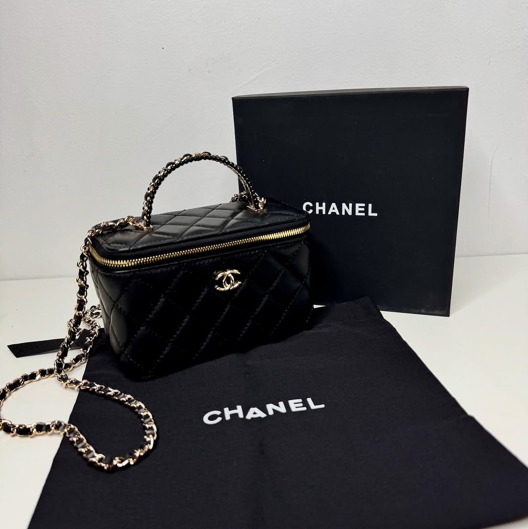 Post 4 by SAC DE LUXE ✨ on Instagram (image)