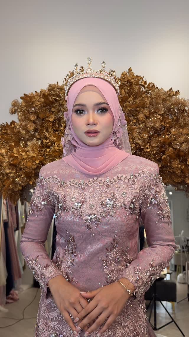 Post 10 by WBE Bridal Melaka on Instagram (video)