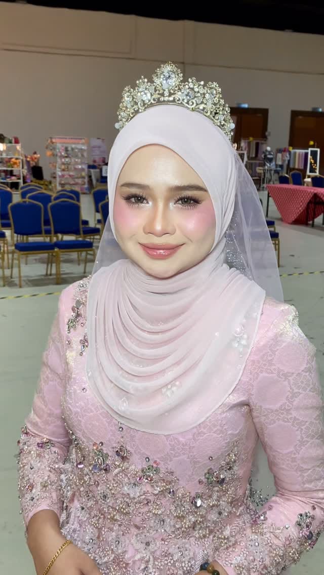 Post 4 by WBE Bridal Melaka on Instagram (video)