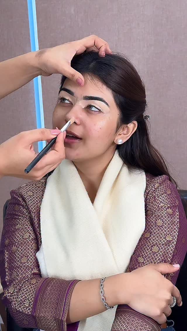 Post 1 by 𝗚𝘂𝗹𝘀𝗮𝗺 𝗕𝗲𝗮𝘂𝘁𝘆 𝗟𝗼𝘂𝗻𝗴𝗲 on Instagram (video)