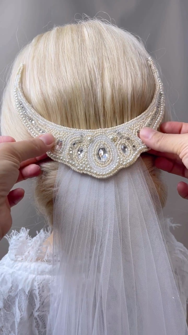 Post 9 by Tiara Design Handmade Hairaccessories on Instagram (video)