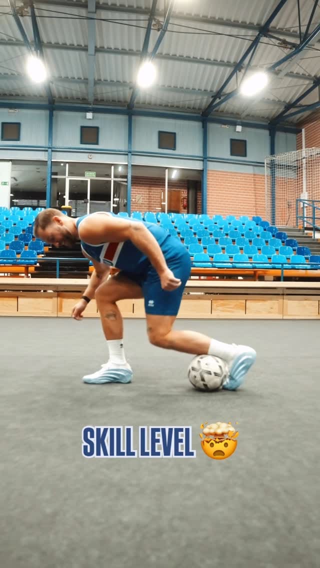 Post 1 by Martin Hermannsson on Instagram (video)