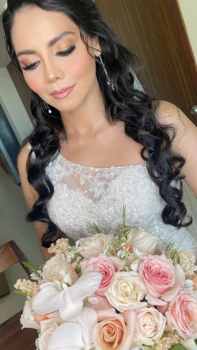 Post 7 by 💋Yuka Make Up •Maquillista en Mazatlán• on Instagram (video)