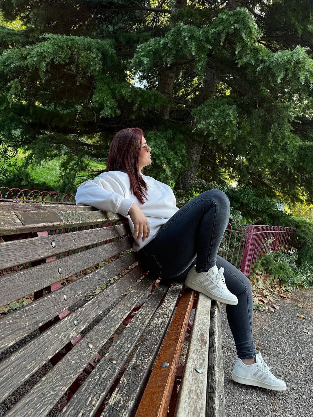 Post 6 by Mirely on Instagram (carousel)