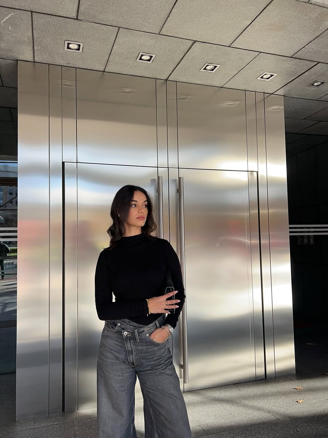 Post 1 by Juls on Instagram (carousel)