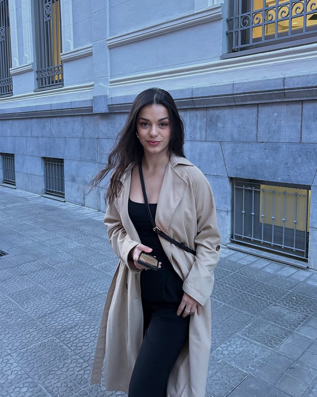Post 9 by Juls on Instagram (carousel)