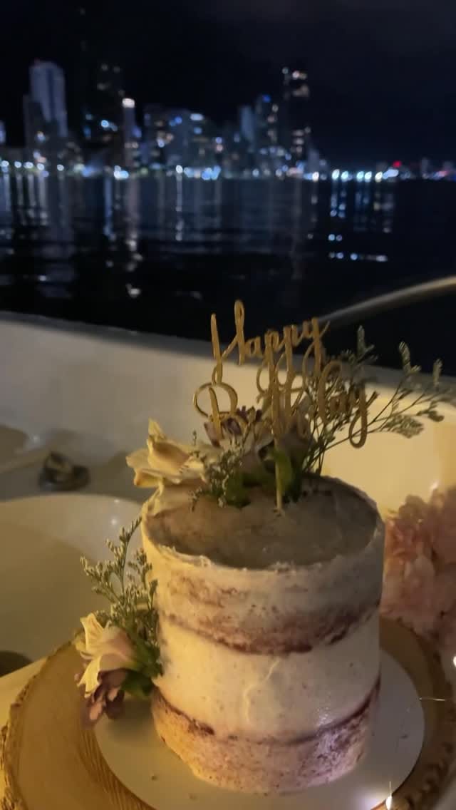 Post 10 by Alquiler De Lanchas Cartagena® on Instagram (video)