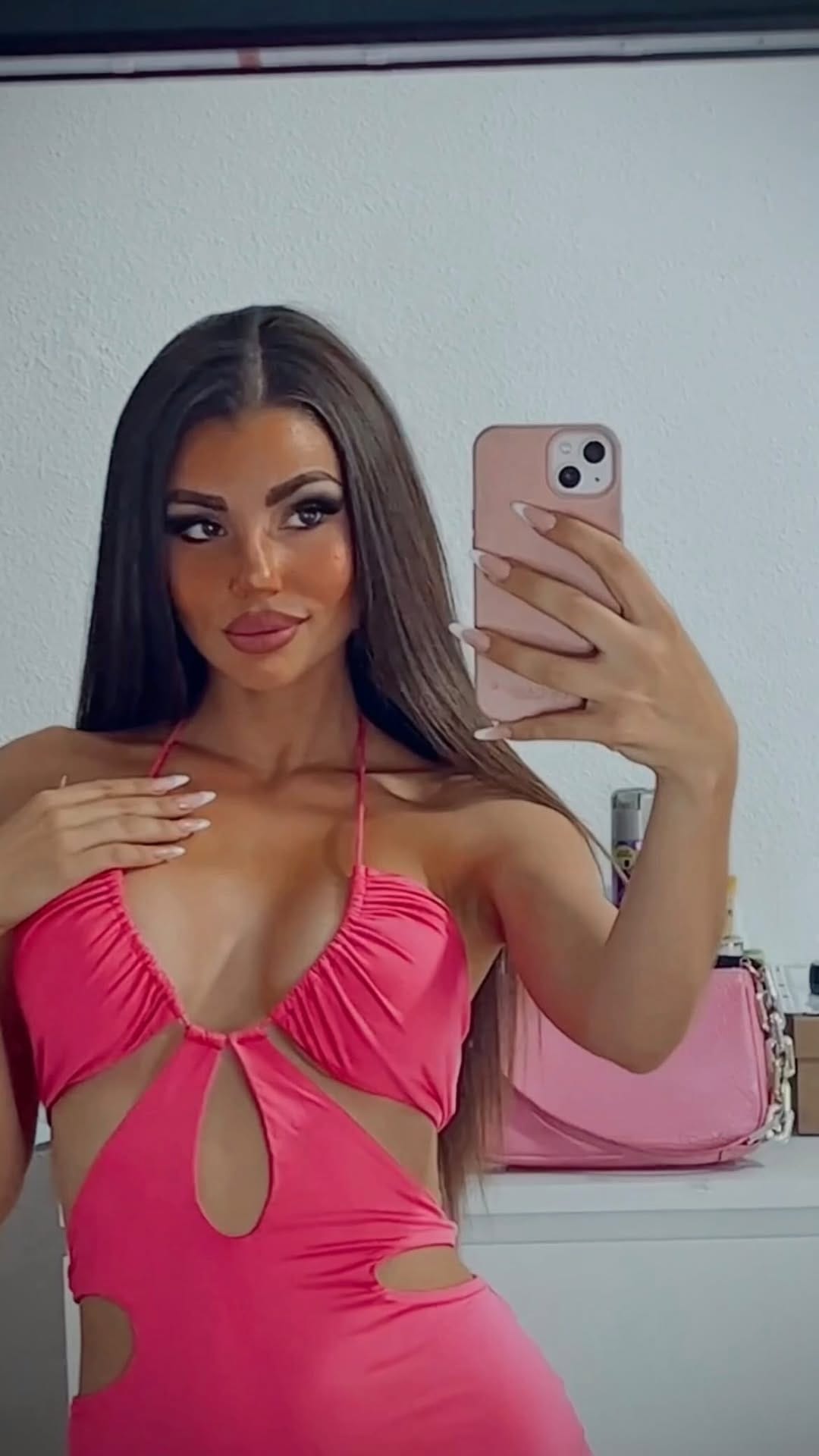 Post 2 by @nereanereiita8 on Instagram (video)