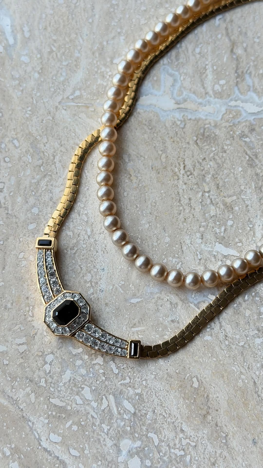 Post 4 by Keseden Kağıt Vintage on Instagram (video)