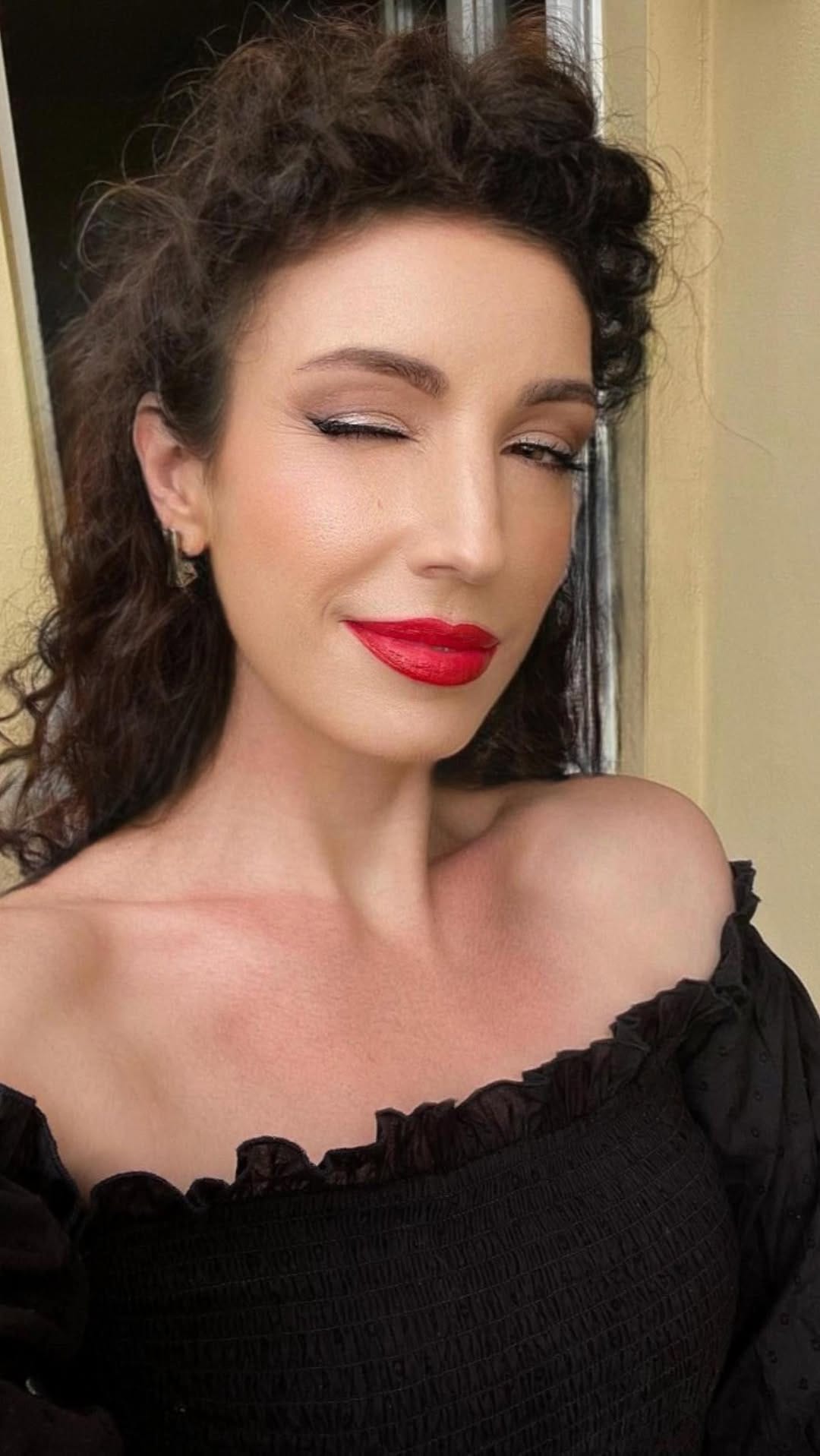 Post 8 by Sabina - Beautyisunique on Instagram (video)