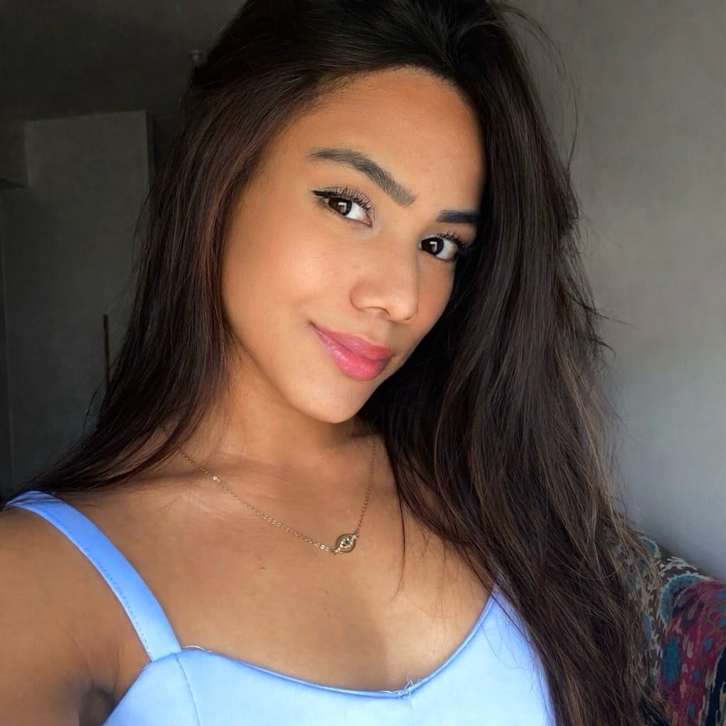 Post 3 by Ilany Larissa on Instagram (image)