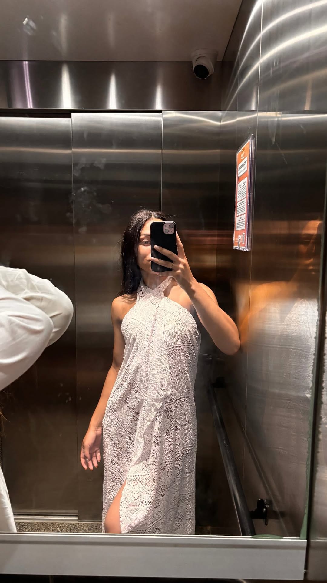 Post 1 by Ilany Larissa on Instagram (video)