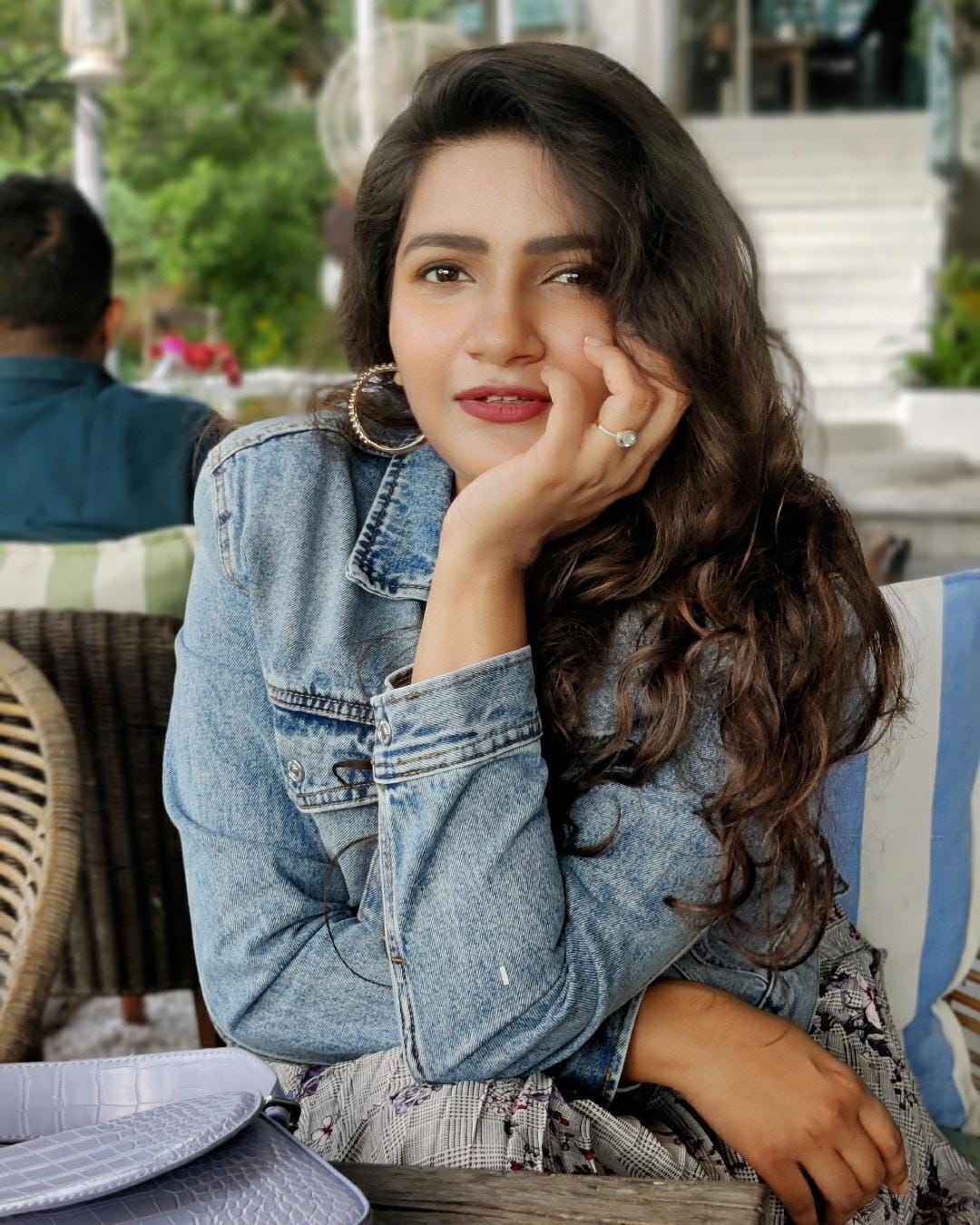 Post 8 by Aksheya Bharadwaj on Instagram (carousel)
