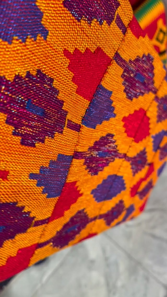 Post 6 by AFFORDABLE AND QUALITY KENTE on Instagram (video)