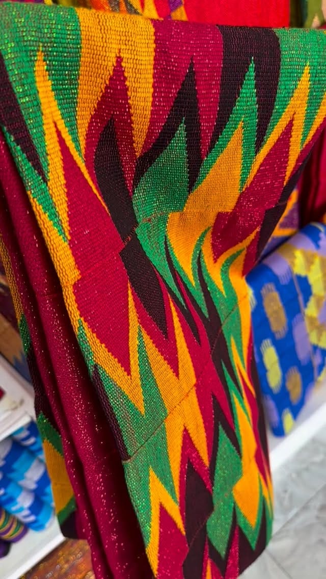 Post 4 by AFFORDABLE AND QUALITY KENTE on Instagram (video)