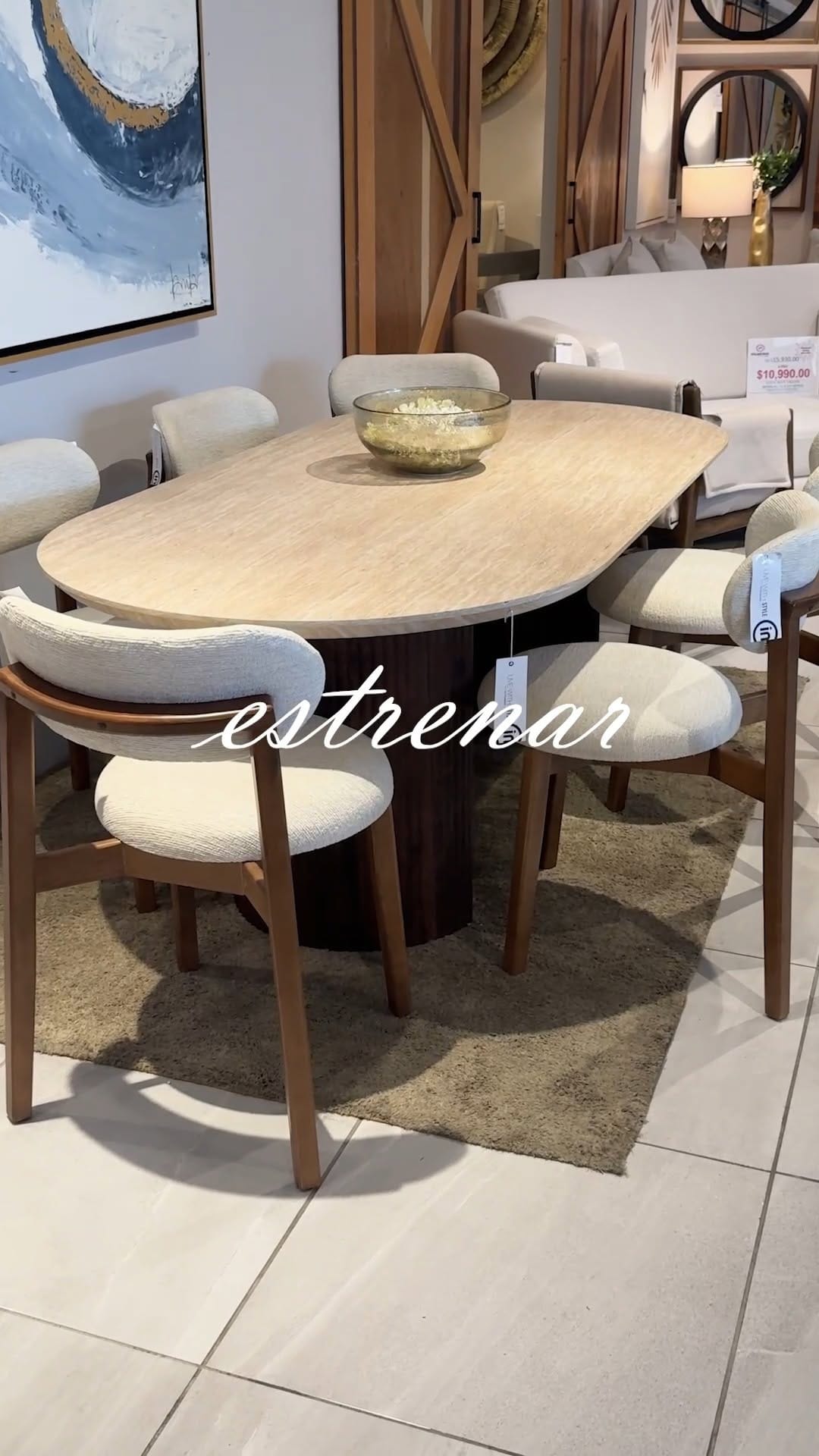 Post 6 by In Muebles Gallery on Instagram (video)
