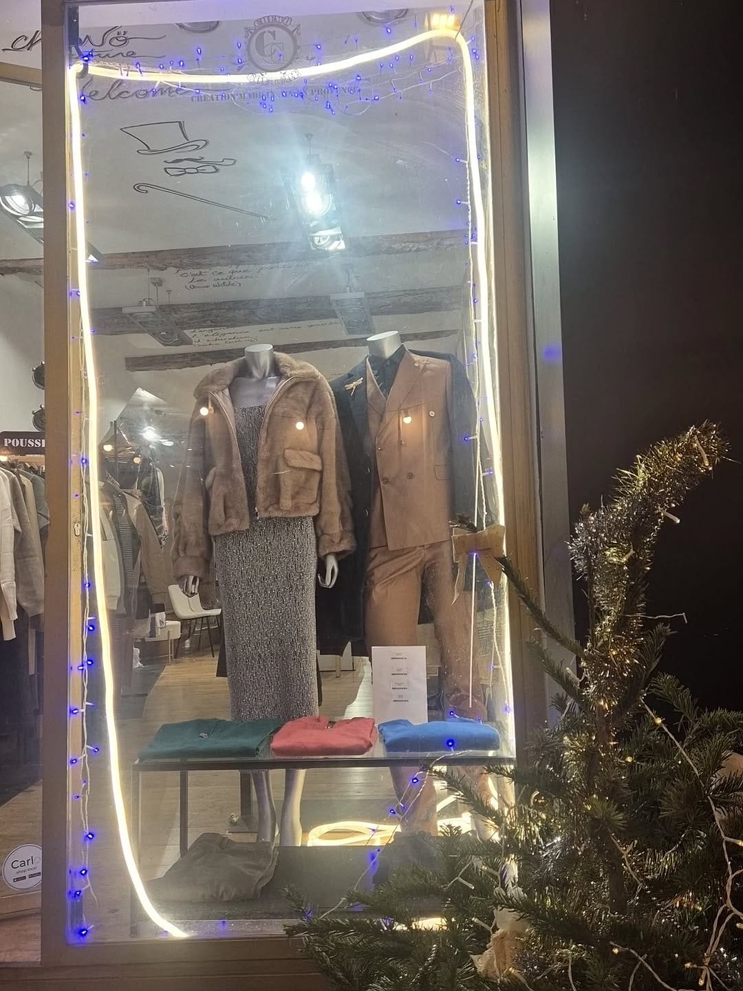 Post 8 by CHEWÖ COUTURE 🇫🇷 on Instagram (carousel)