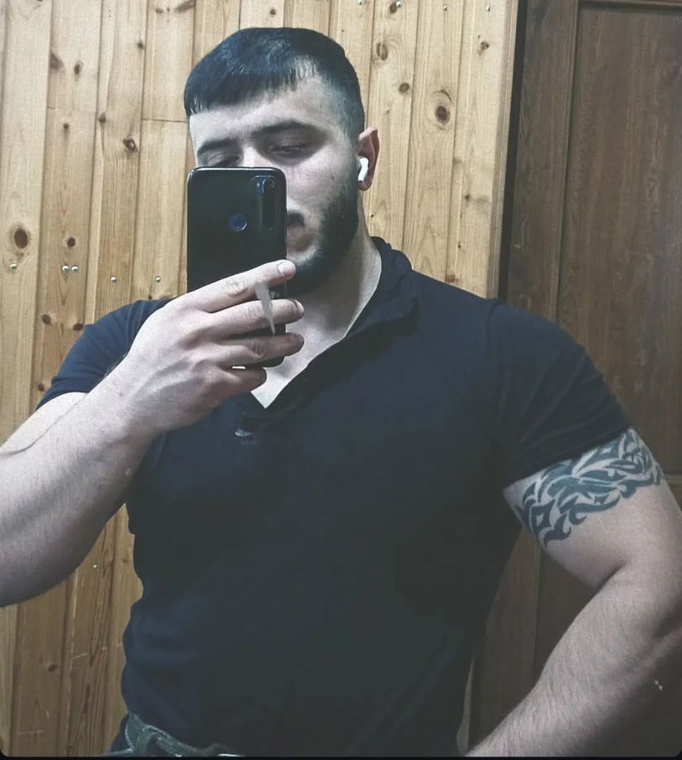 Post 4 by 👑 on Instagram (image)