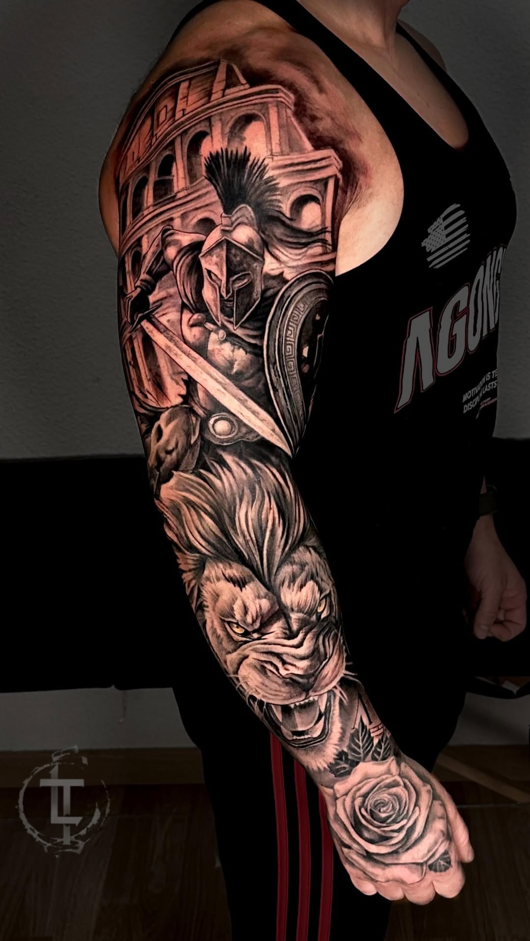 Post 5 by Lolo Torres Tattoo on Instagram (video)