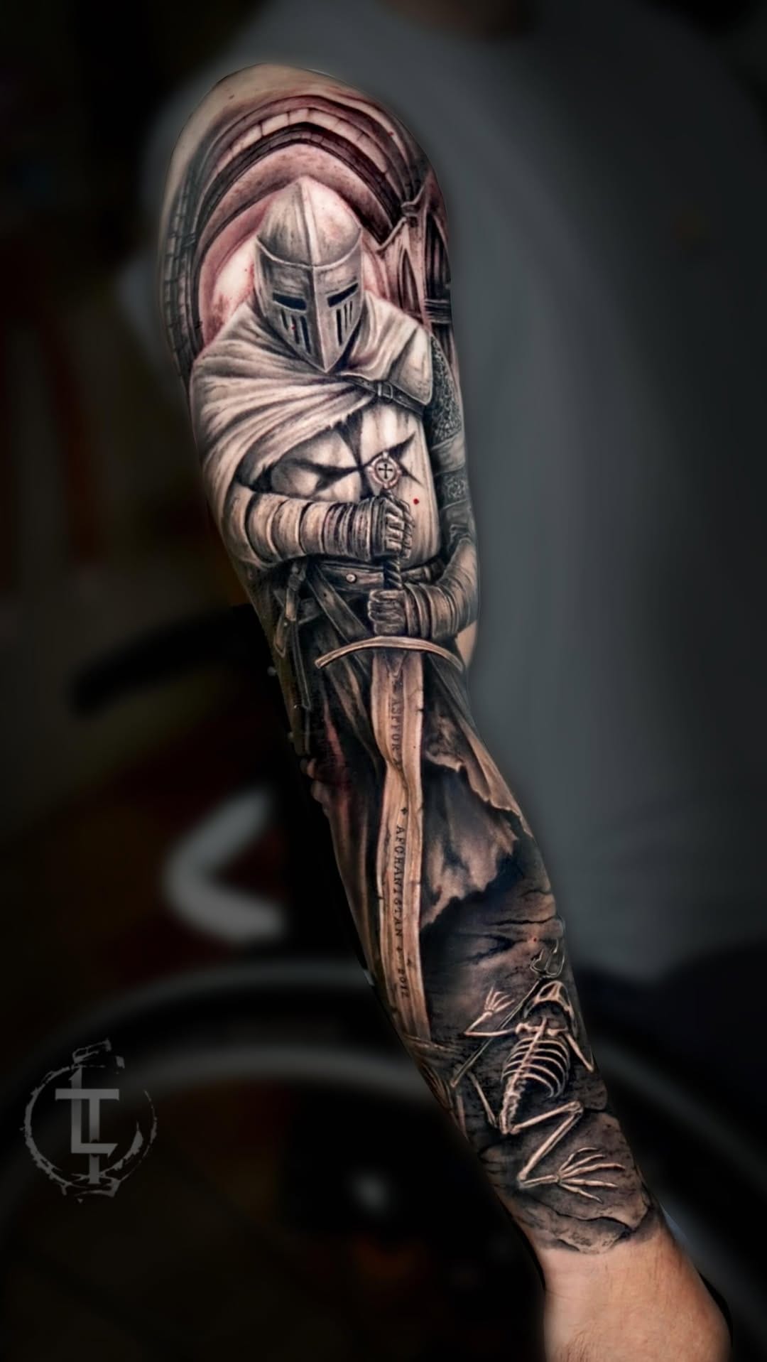 Post 9 by Lolo Torres Tattoo on Instagram (video)