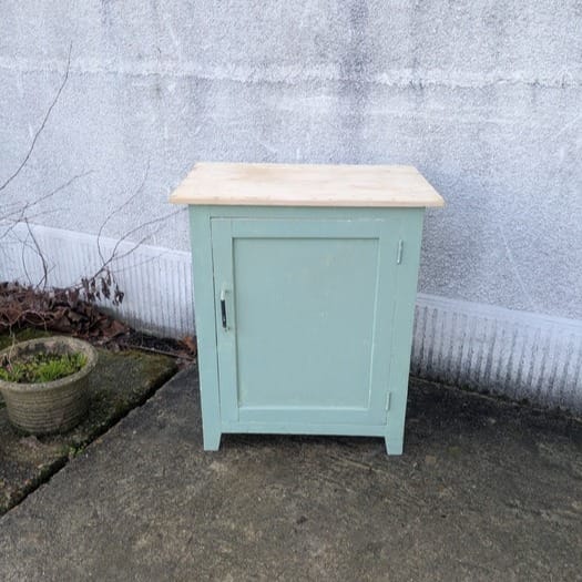 Post 1 by La Petite Brocanteuse on Instagram (carousel)