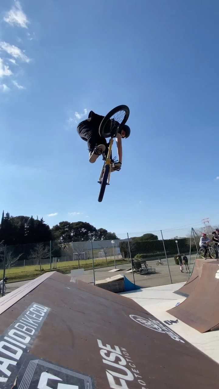 Post 10 by ⚡️Gonzy ⚡️ on Instagram (video)