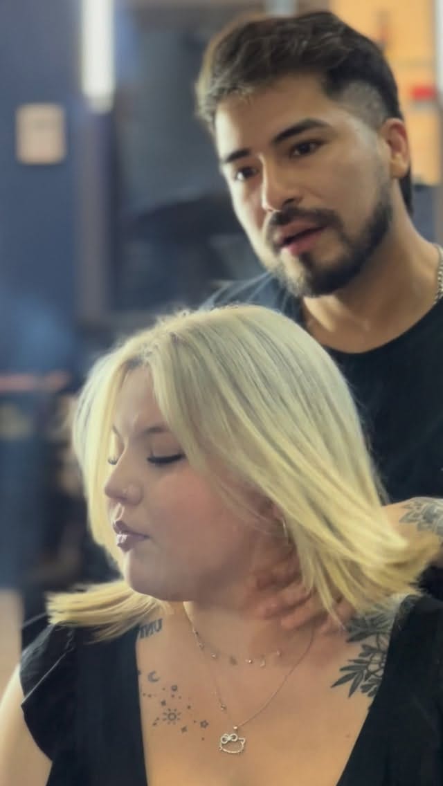 Post 9 by Peluqueria Kanék on Instagram (video)