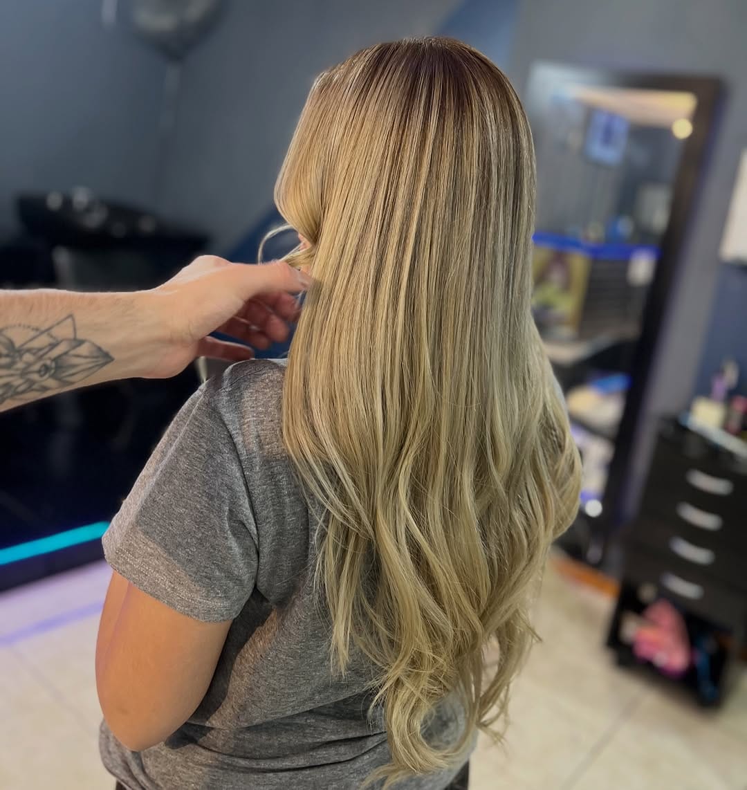 Post 5 by Peluqueria Kanék on Instagram (carousel)