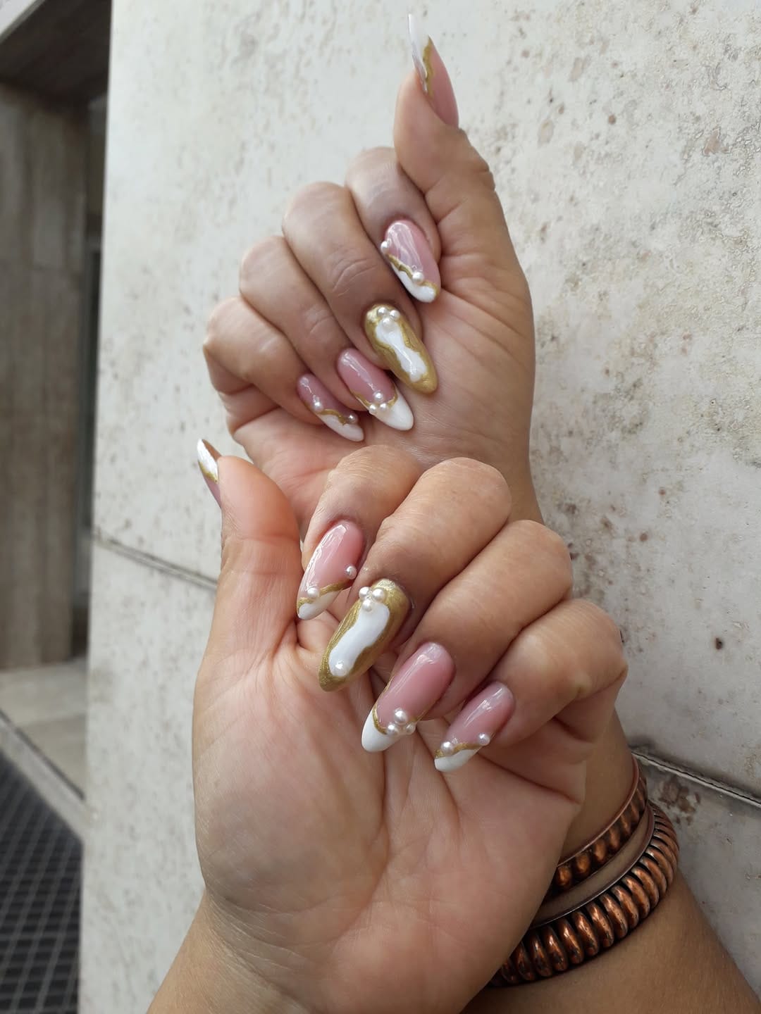 Post 3 by Peluqueria Kanék on Instagram (carousel)