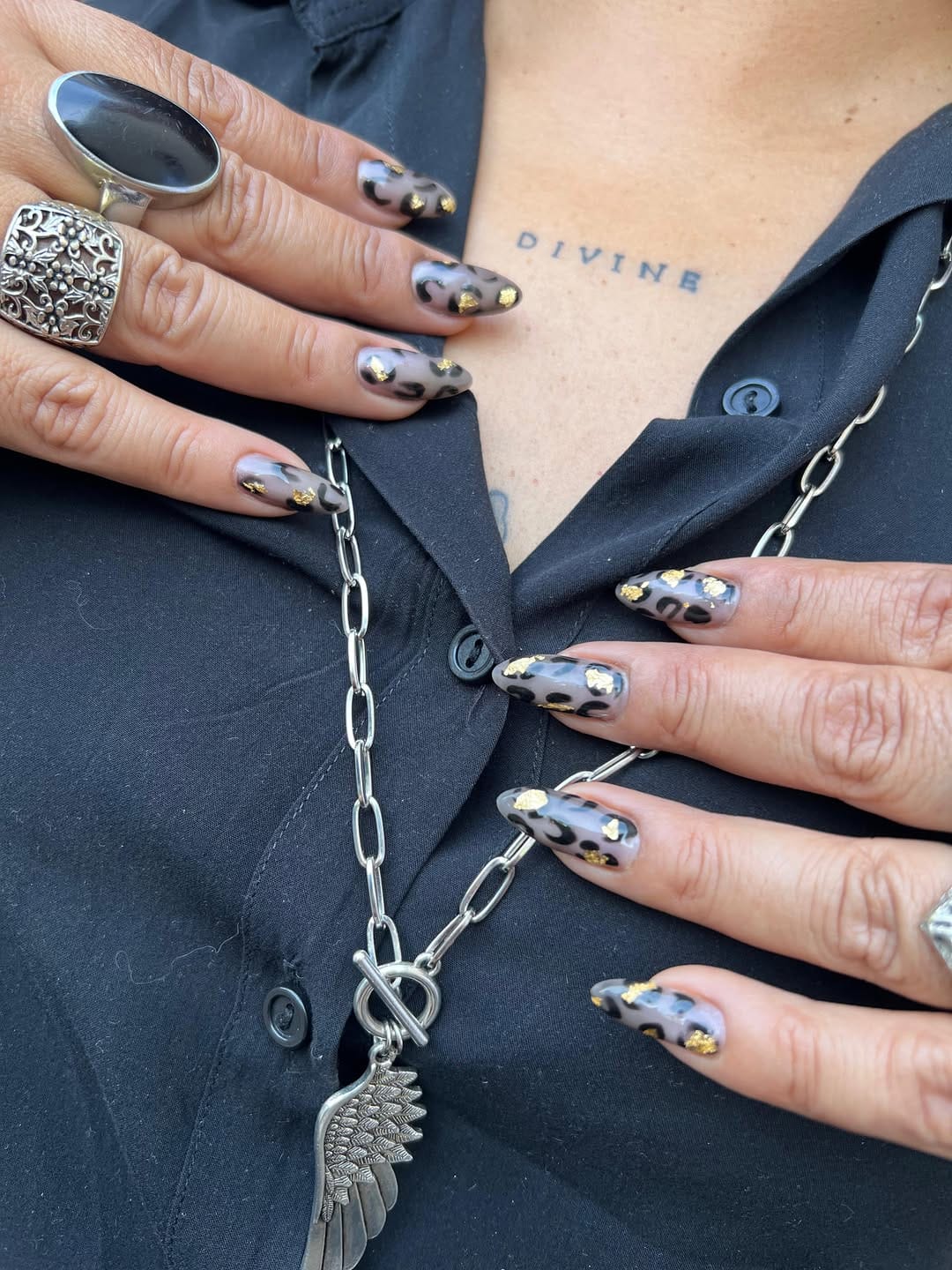 Post 2 by Peluqueria Kanék on Instagram (carousel)