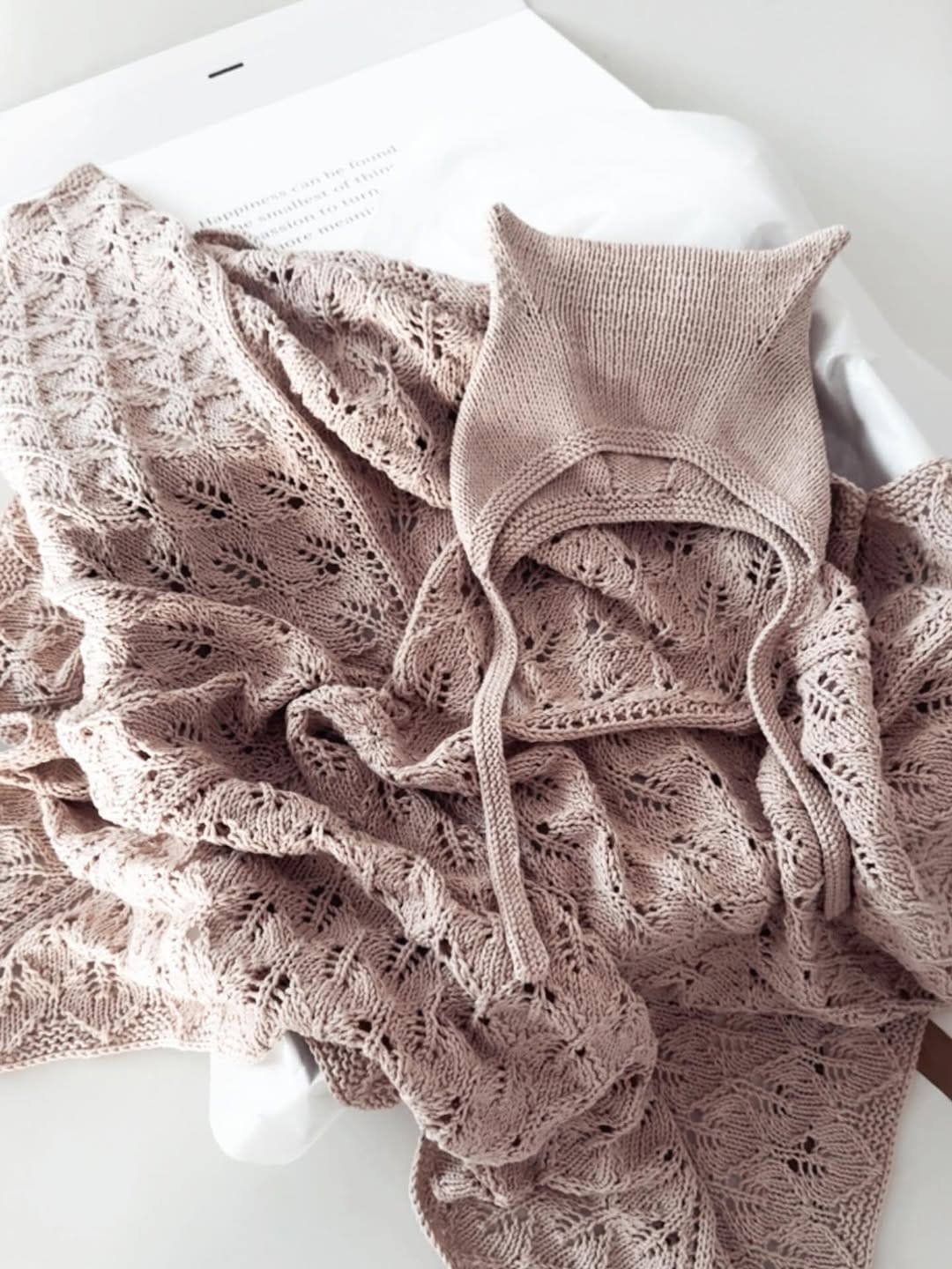 Post 7 by KNITWEAR & BEAUTY _dresden on Instagram (image)