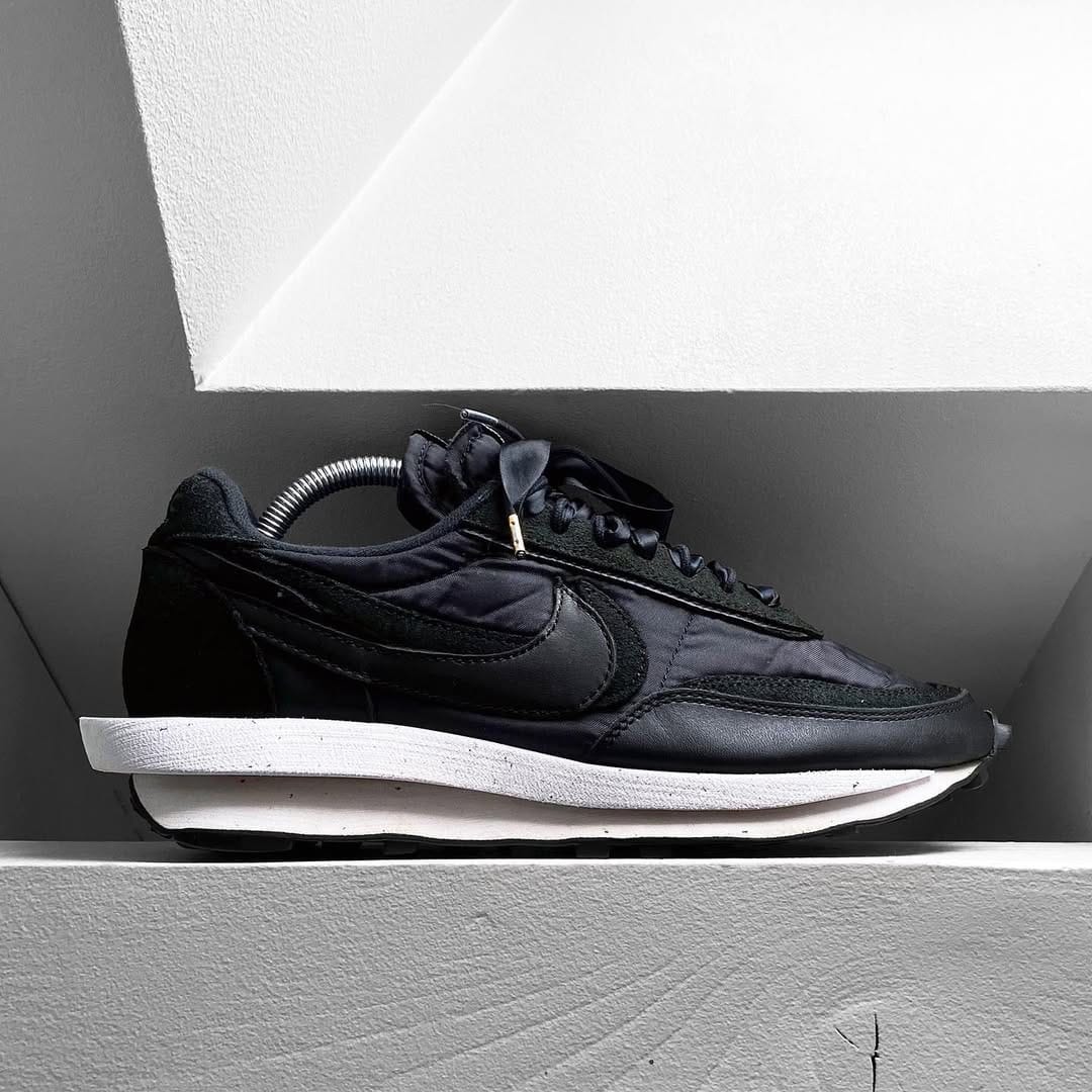 Post 9 by Sneakers Marketplace on Instagram (image)