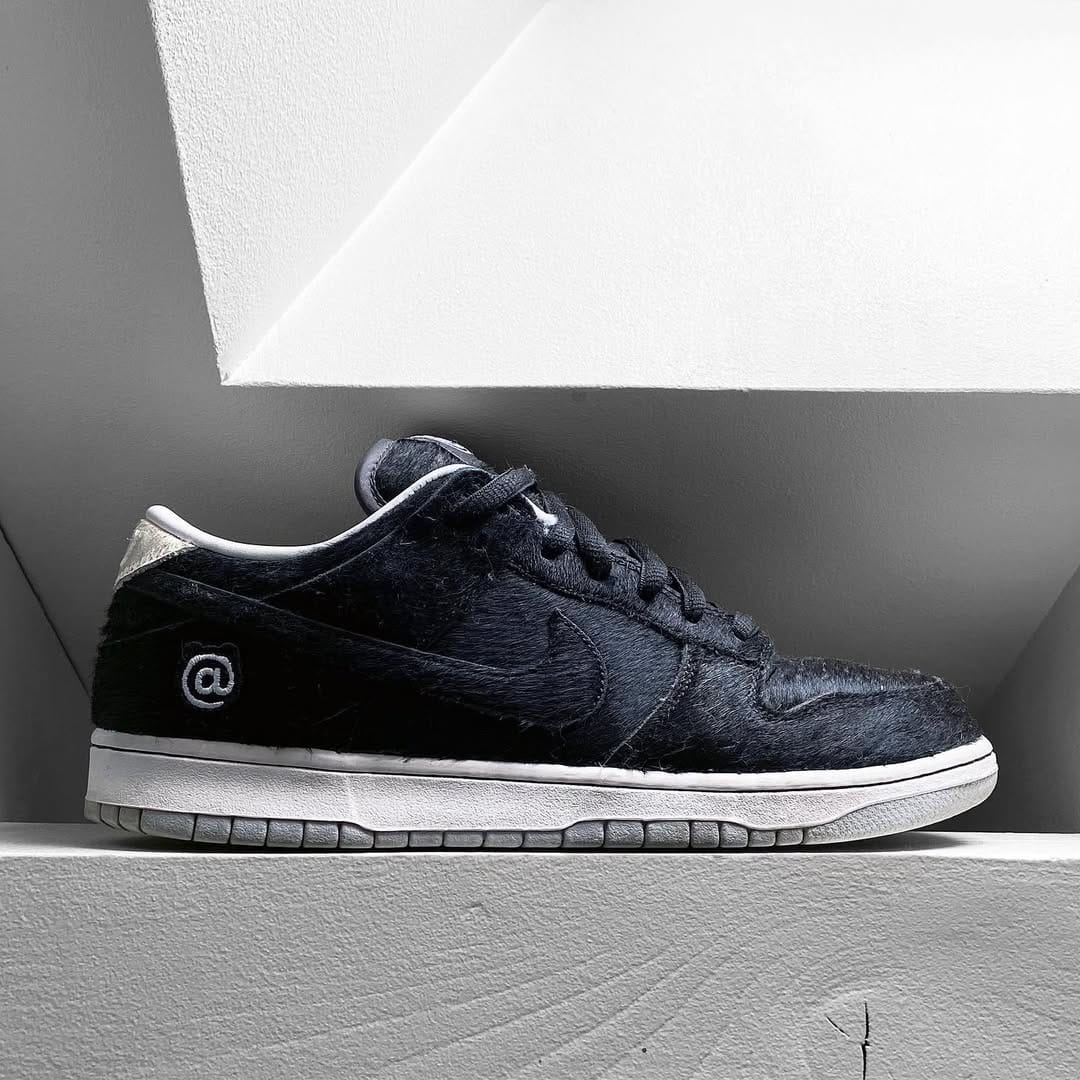 Post 7 by Sneakers Marketplace on Instagram (image)