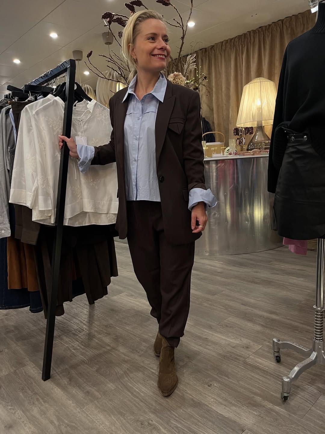Post 10 by Rikki Vanggaard on Instagram (carousel)