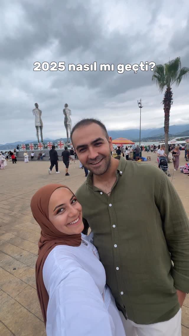 Post 5 by Sümeyra Kaya on Instagram (video)