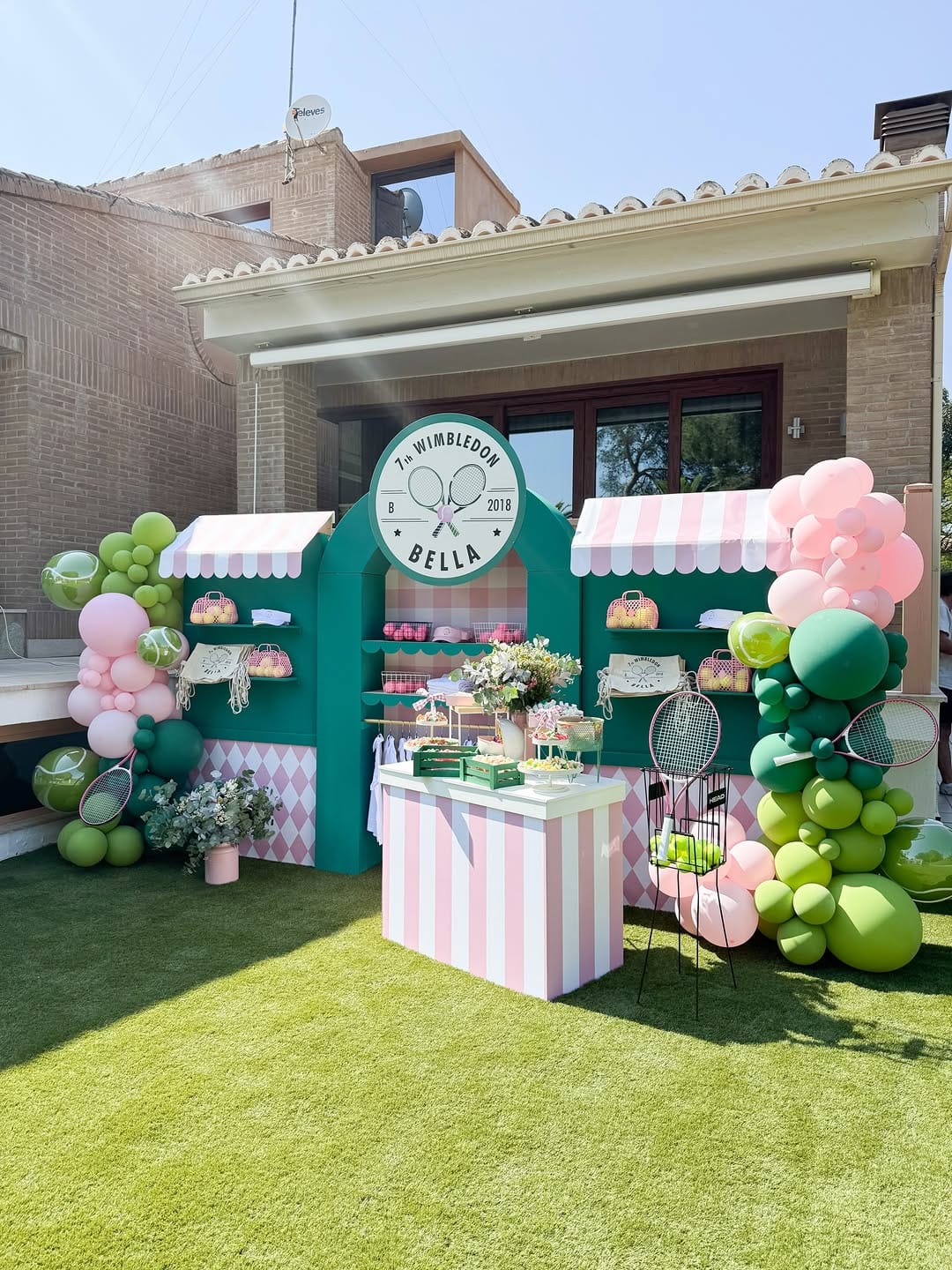 Post 1 by Ohlala Candy Bar on Instagram (carousel)