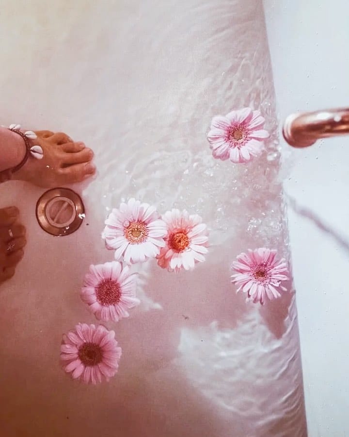 Post 6 by Courtnॐy🦋 on Instagram (video)