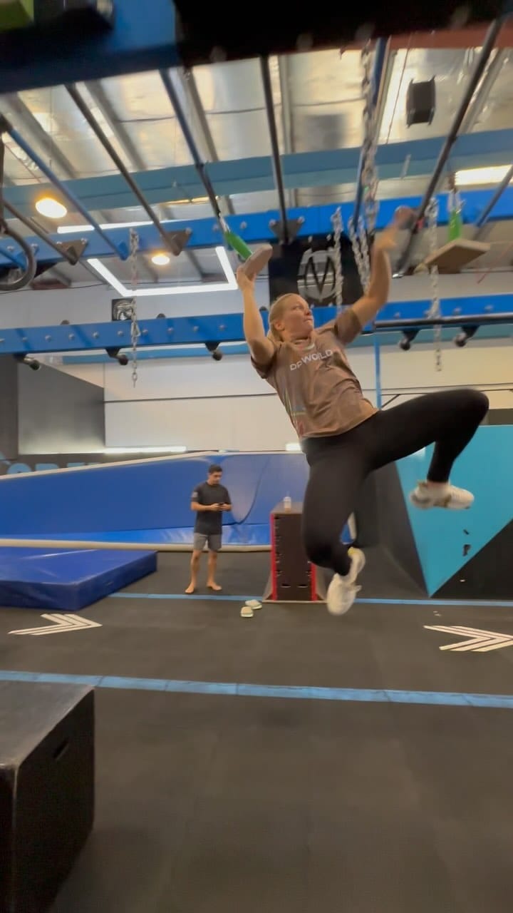Post 9 by Inja on Instagram (video)